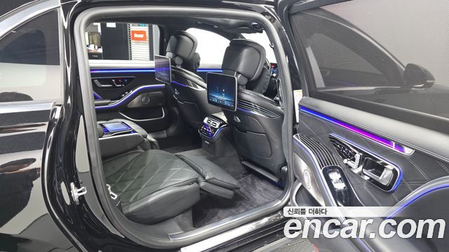 Mercedes-Benz S-Class 2021 — photo 18