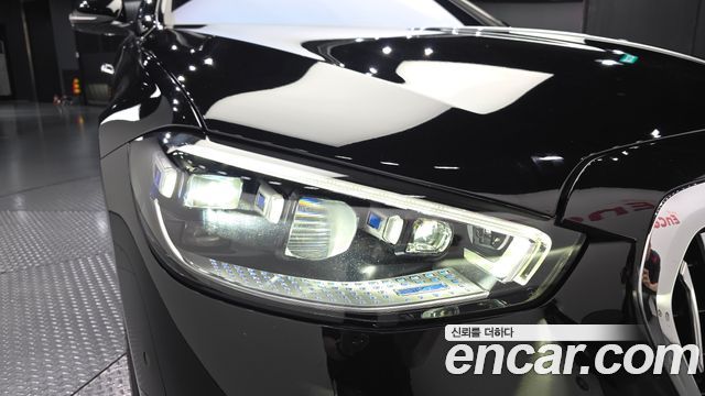 Mercedes-Benz S-Class 2021 — photo 8
