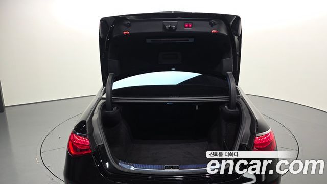 Mercedes-Benz S-Class 2021 — photo 36