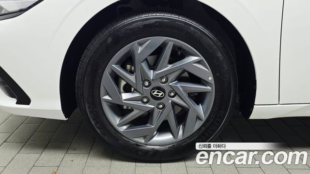 Hyundai AVANTE 2024 — photo 5