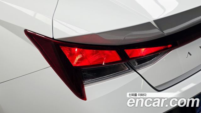 Hyundai AVANTE 2024 — photo 9
