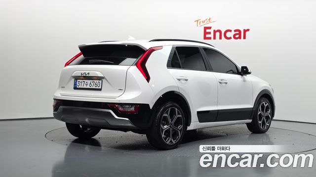Kia Niro 2022 — photo 2