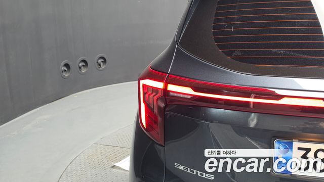 Kia Seltos 2023 — photo 9