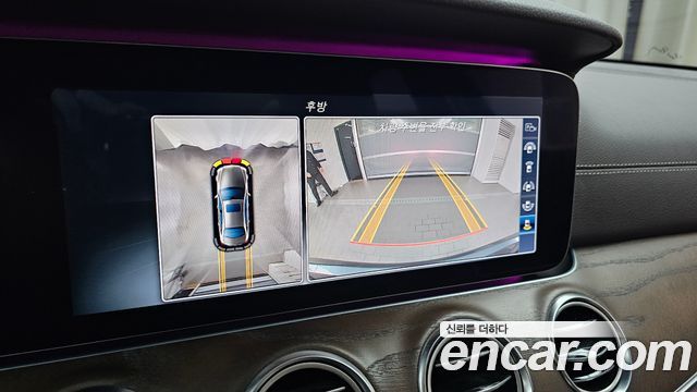 Mercedes-Benz E-Class 2017 — photo 20