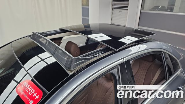 Mercedes-Benz E-Class 2017 — photo 22