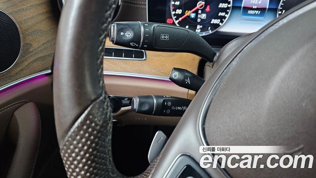 Mercedes-Benz E-Class 2017 — photo 29