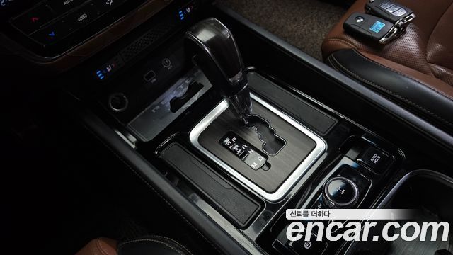 KG Mobility Rexton 2018 — photo 12