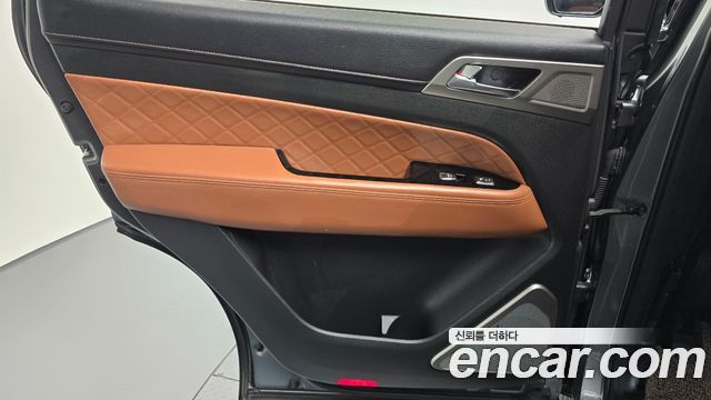 KG Mobility Rexton 2018 — photo 15