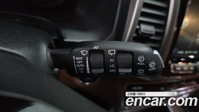 KG Mobility Rexton 2018 — photo 28