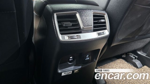 KG Mobility Rexton 2018 — photo 32