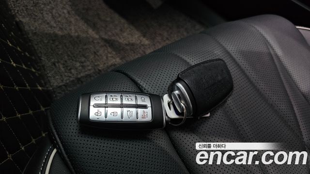 Genesis G80 2021 — photo 24