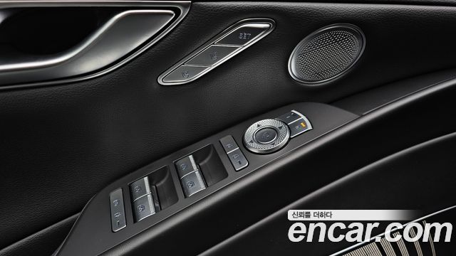 Genesis G80 2021 — photo 37