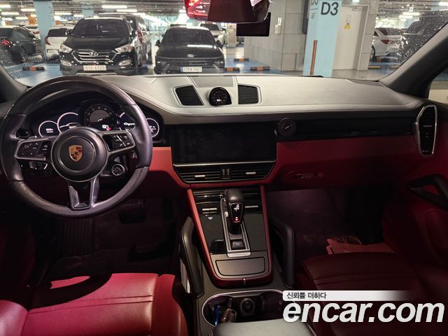 Porsche Cayenne 2020 — photo 7