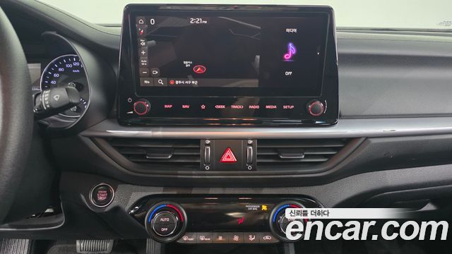 Kia K3 2022 — photo 12