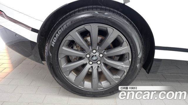Land Rover Range Rover Velar 2018 — photo 5
