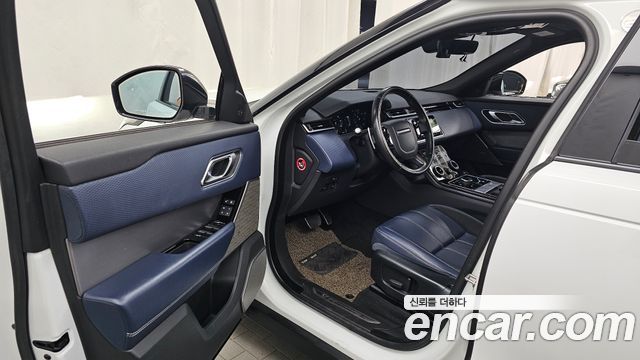 Land Rover Range Rover Velar 2018 — photo 13