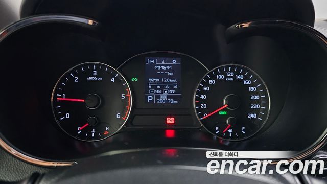 Kia K3 2014 — photo 8