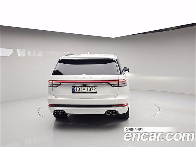 Lincoln Aviator 2023 — photo 4