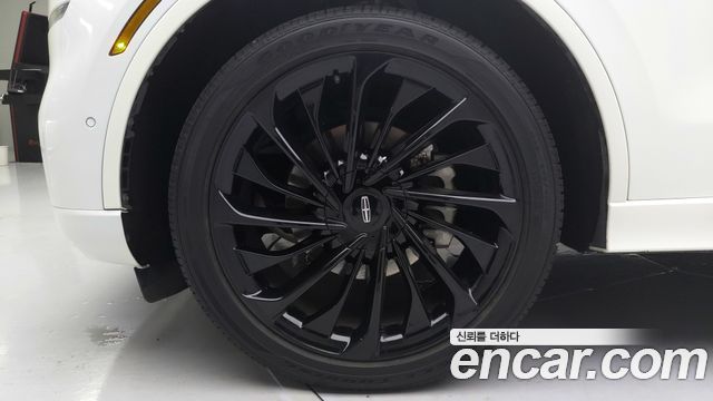 Lincoln Aviator 2023 — photo 5