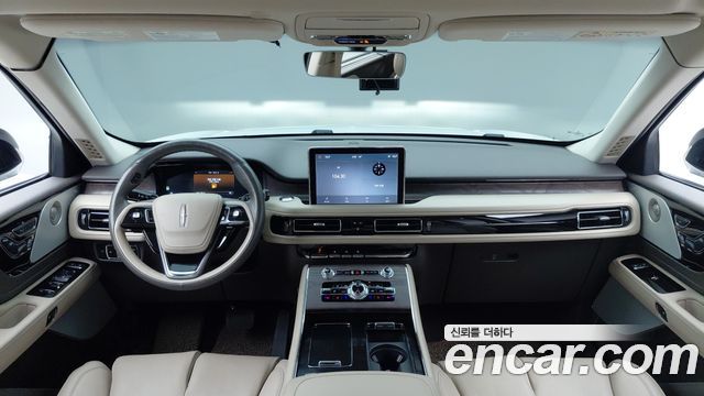 Lincoln Aviator 2023 — photo 7