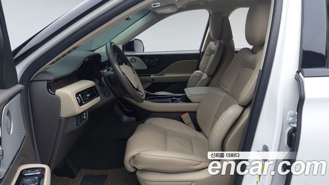 Lincoln Aviator 2023 — photo 10