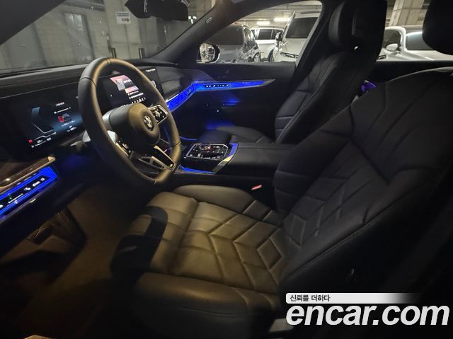BMW 7-Series 2026 — photo 11