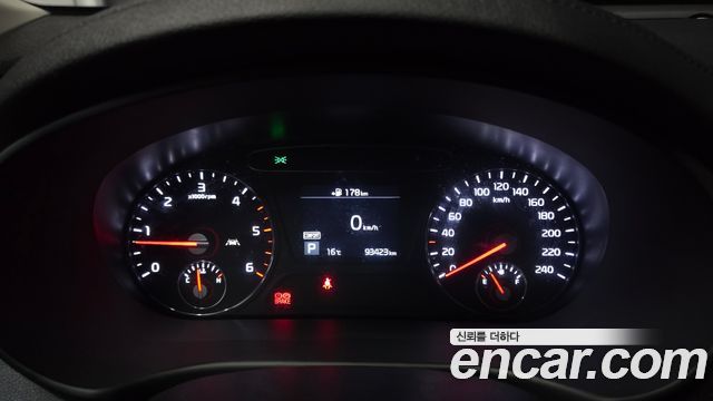 Kia Sorento 2019 — photo 11