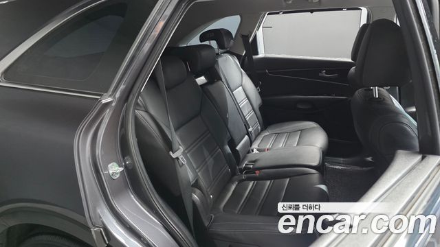 Kia Sorento 2019 — photo 17