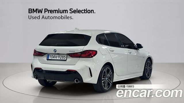 BMW 1-Series 2024 — photo 2