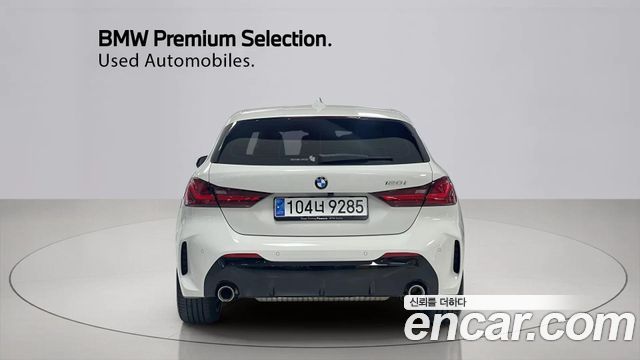 BMW 1-Series 2024 — photo 4