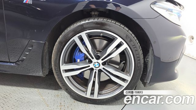 BMW Gran Turismo 2023 — photo 7