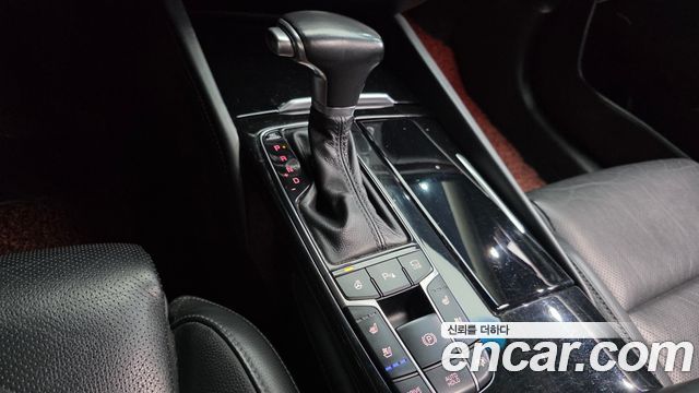 Kia K7 2016 — photo 9
