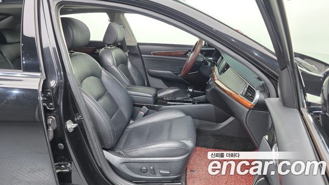 Kia K7 2016 — photo 11