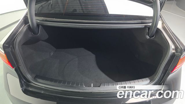 Kia K7 2016 — photo 20