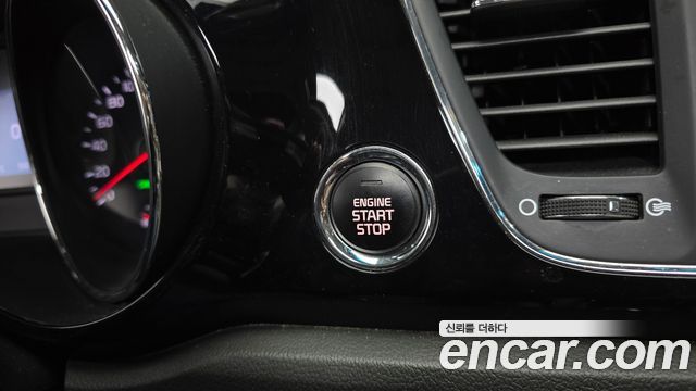 Kia Canival 2018 — photo 23
