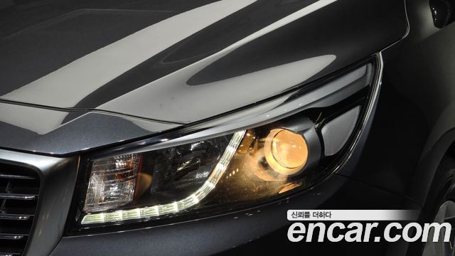 Kia Canival 2018 — photo 8