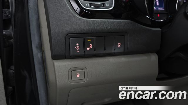 Kia Canival 2018 — photo 29