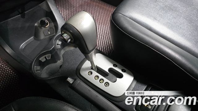 Kia Sportage 2010 — photo 12