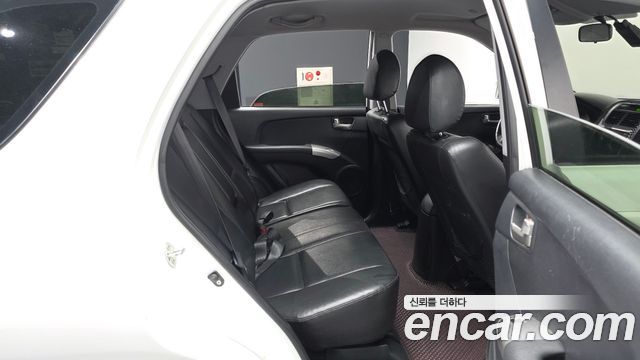 Kia Sportage 2010 — photo 18