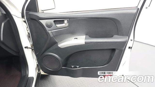 Kia Sportage 2010 — photo 14
