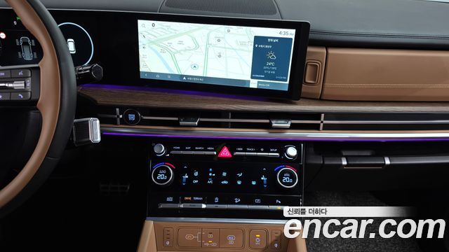 Hyundai Santafe 2024 — photo 18
