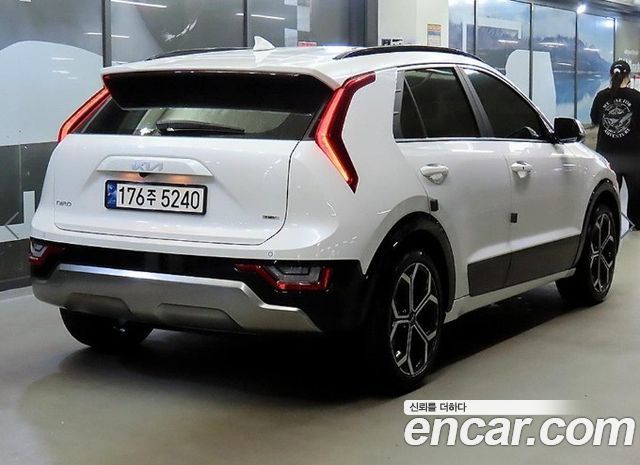 Kia Niro 2024 — photo 4