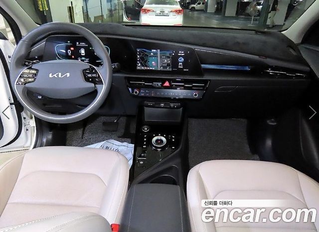 Kia Niro 2024 — photo 10