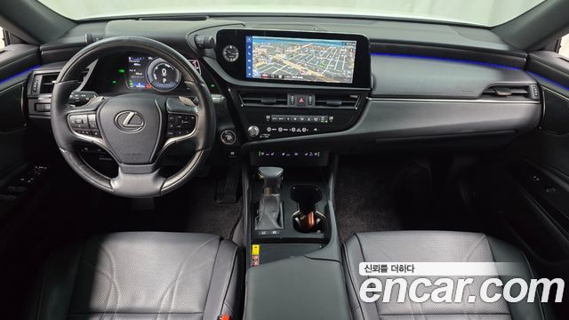 Lexus ES 2024 — photo 10