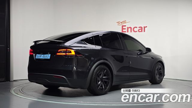 Tesla Model X 2026 — photo 2