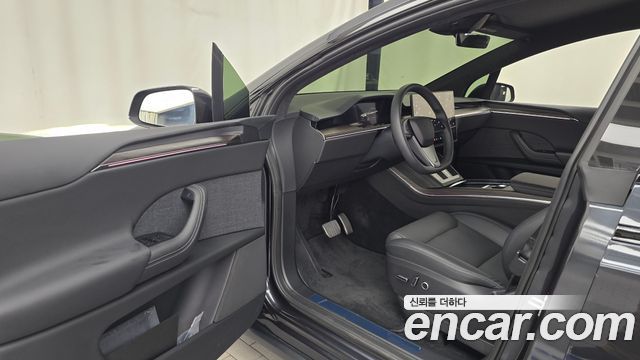 Tesla Model X 2026 — photo 13