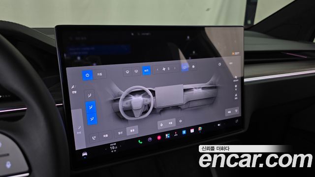 Tesla Model X 2026 — photo 21