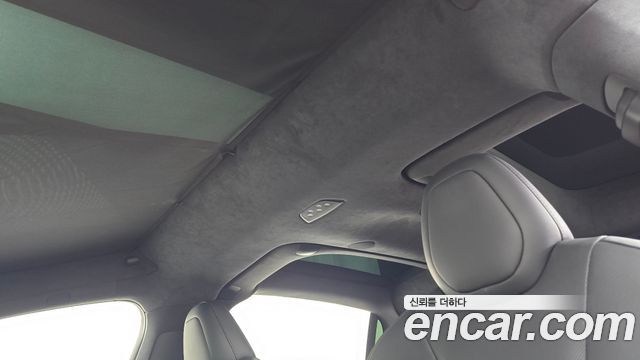 Tesla Model X 2026 — photo 23