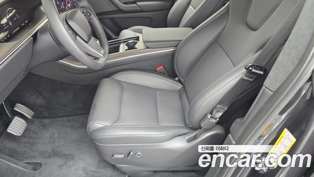 Tesla Model X 2026 — photo 26