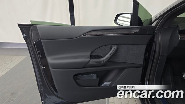 Tesla Model X 2026 — photo 14